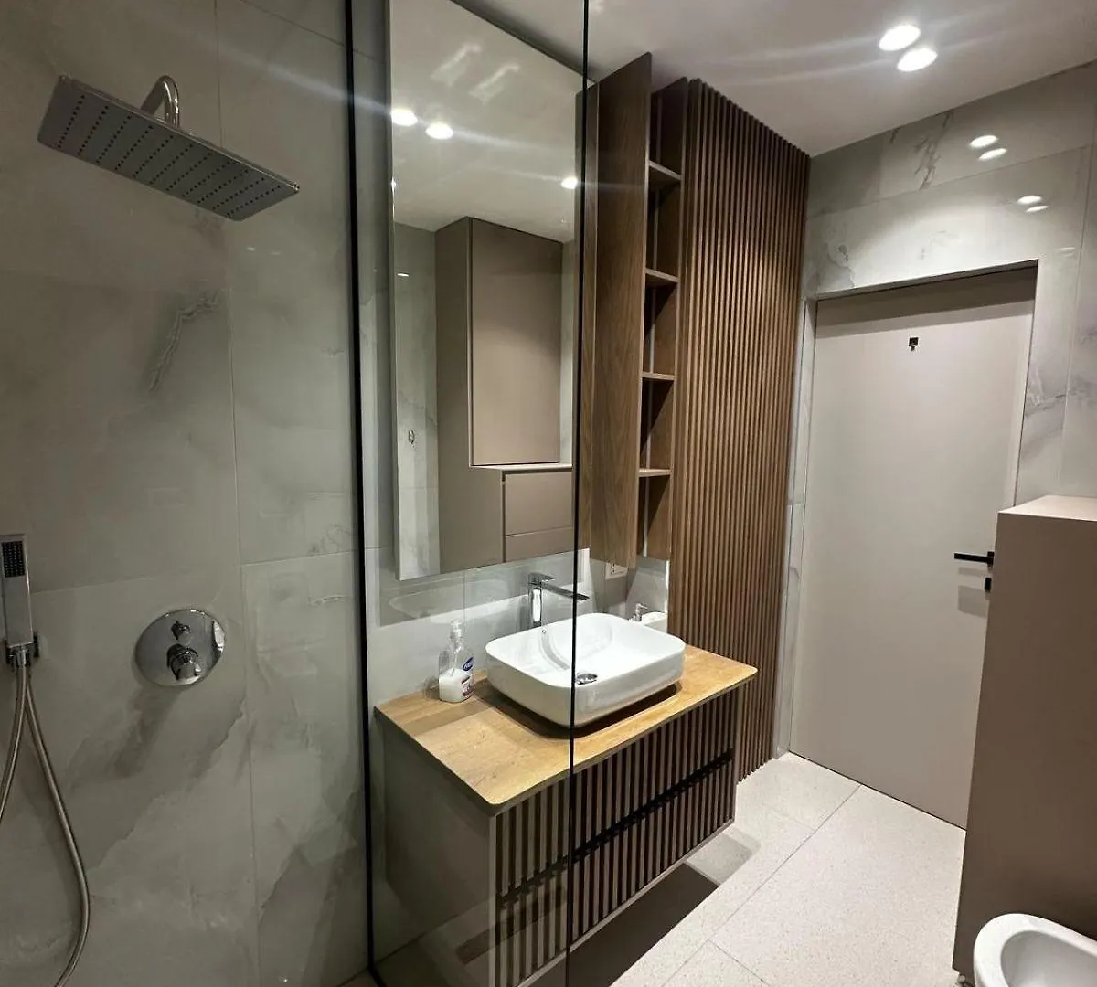 Fjori Di Bosco Tirana Apartment