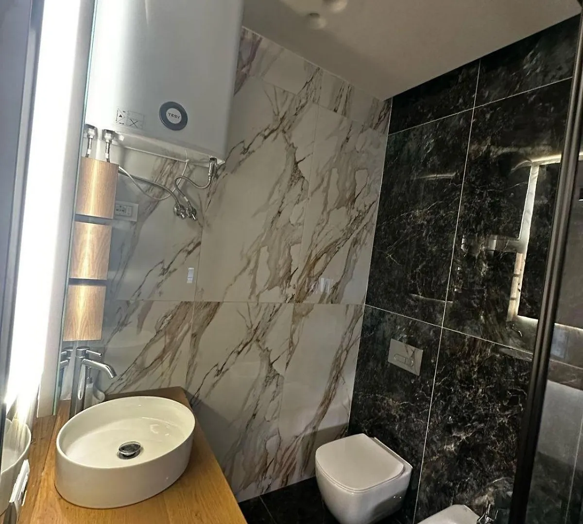 Fjori Di Bosco Tirana Apartment